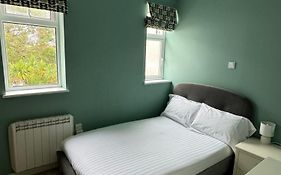 Armyn House Rooms 6, Your Coastal Escape In Falmouth